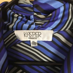 Cute satin striped sleeveless bow collar blouse.